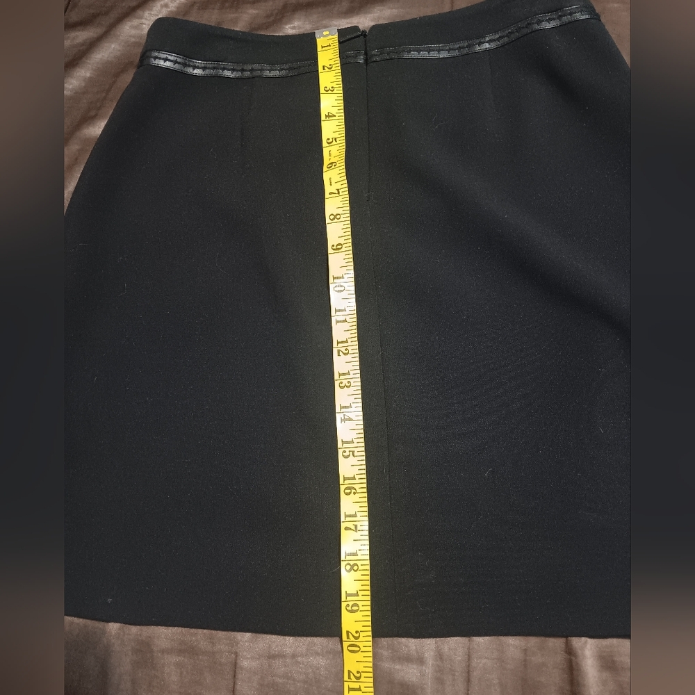 Karl Lagerfeld Mini Skirt Women Black Sz8‎ Patch Pockets Zip Closure - Picture 7 of 13